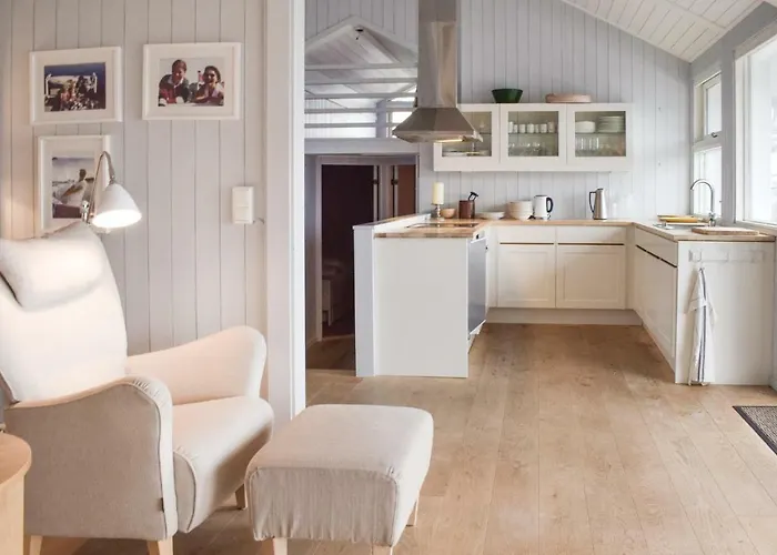 Three-bedroom In Holiday home Tvedestrand